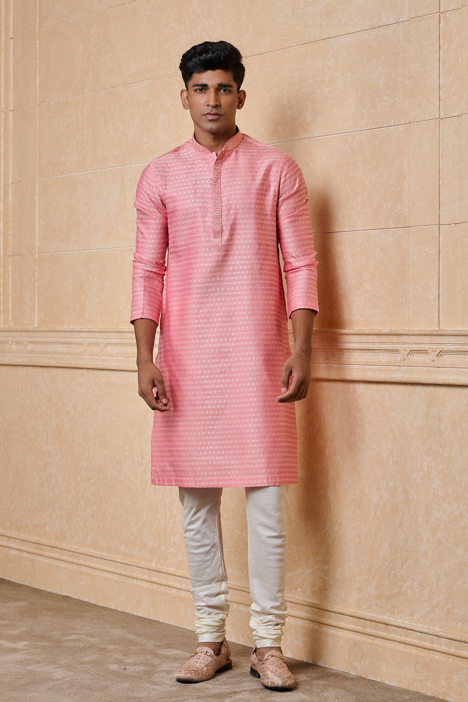 Pink Jacquard Kurta Set With Top Stitch Detailing