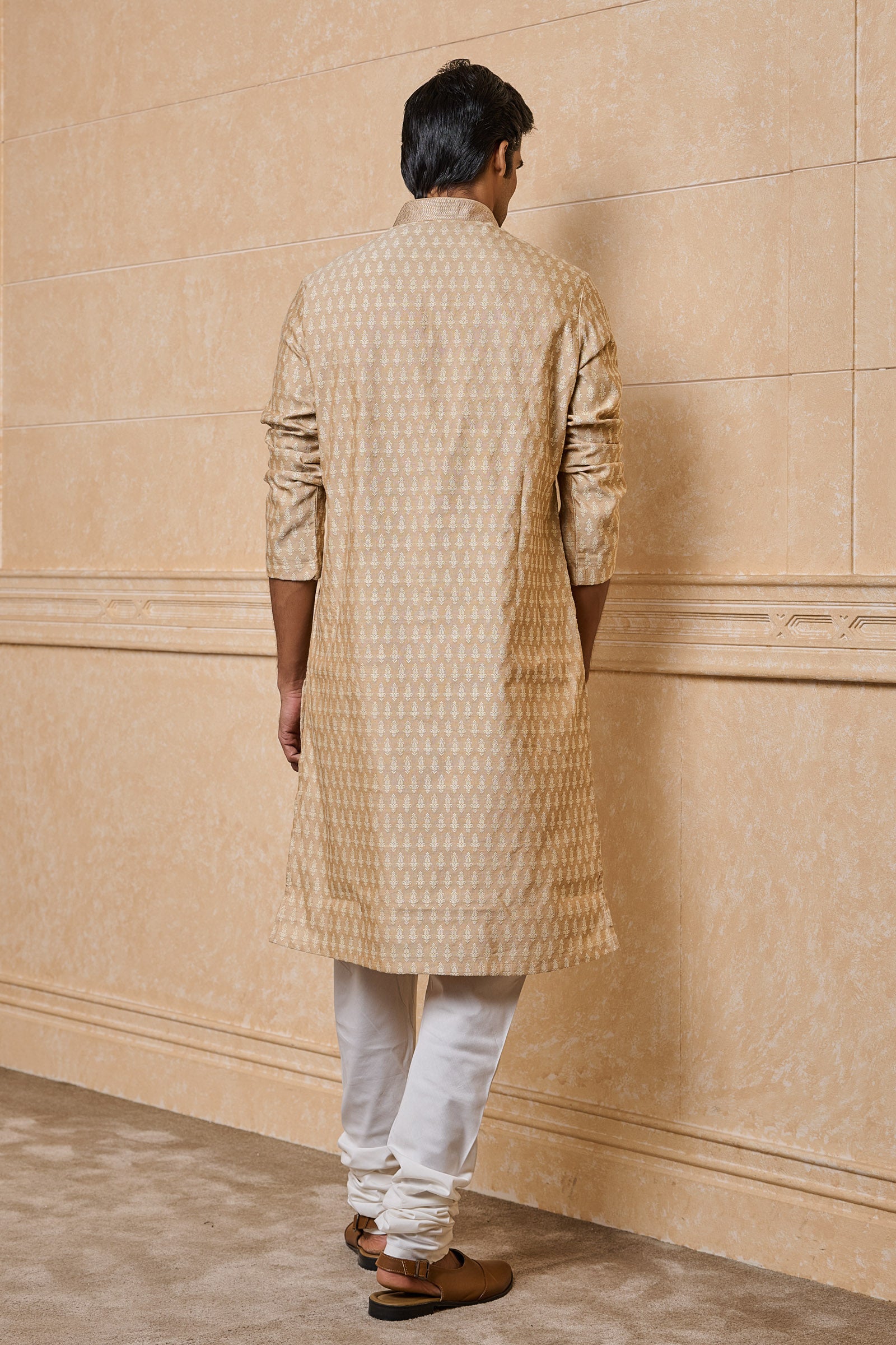 Gold Jacquard Kurta Set With Top Stitch Detailing