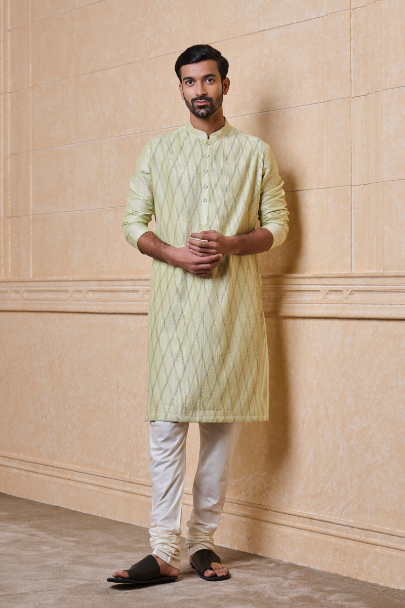 Light Green Kurta Set With Textured Detailing