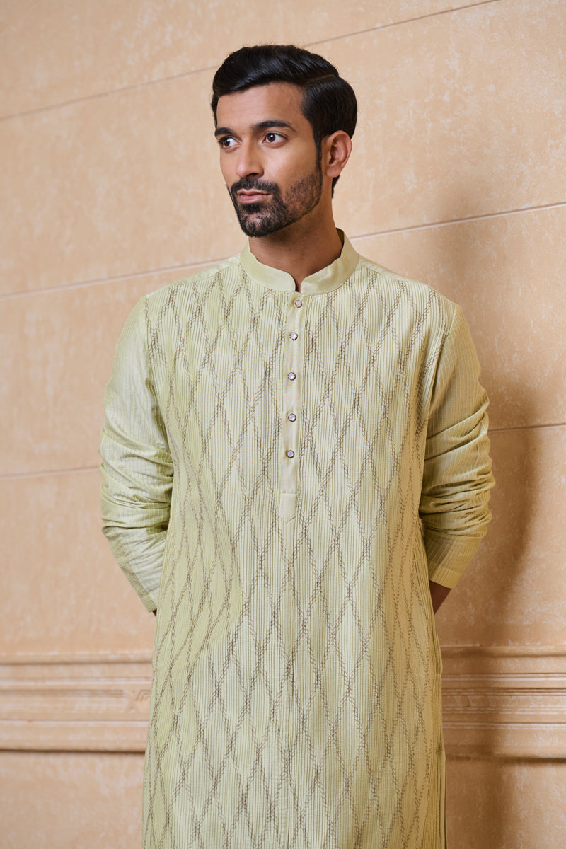 Light Green Kurta Set With Textured Detailing