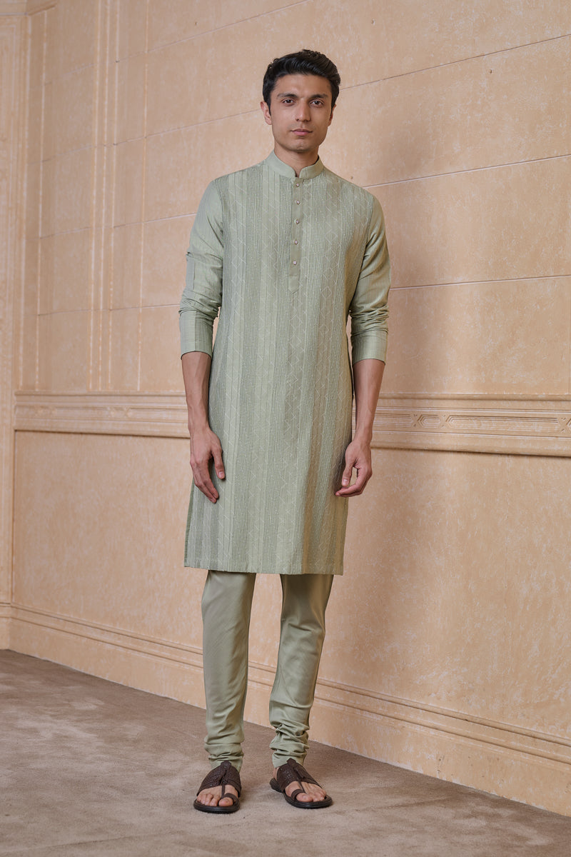 Light Green Kurta Set With Textured Detailing