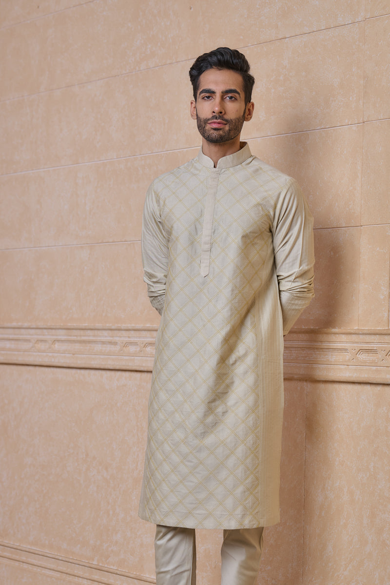 Gold Kurta Set With Textured Detailing