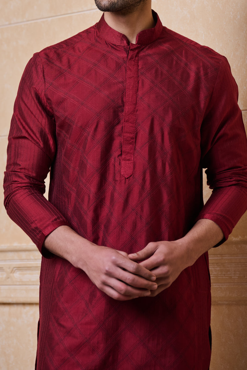 Maroon Kurta Set With Textured Detailing