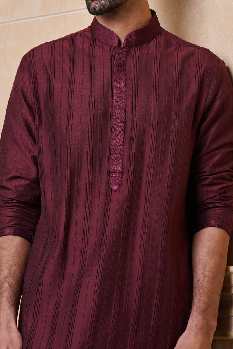 Wine Kurta Set With Textured Detailing