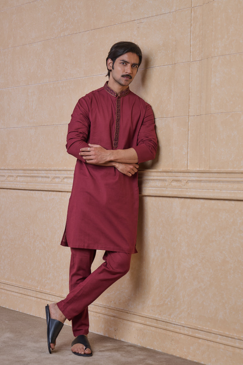 Wine Linen Blend Kurta Set With Resham Embroidery