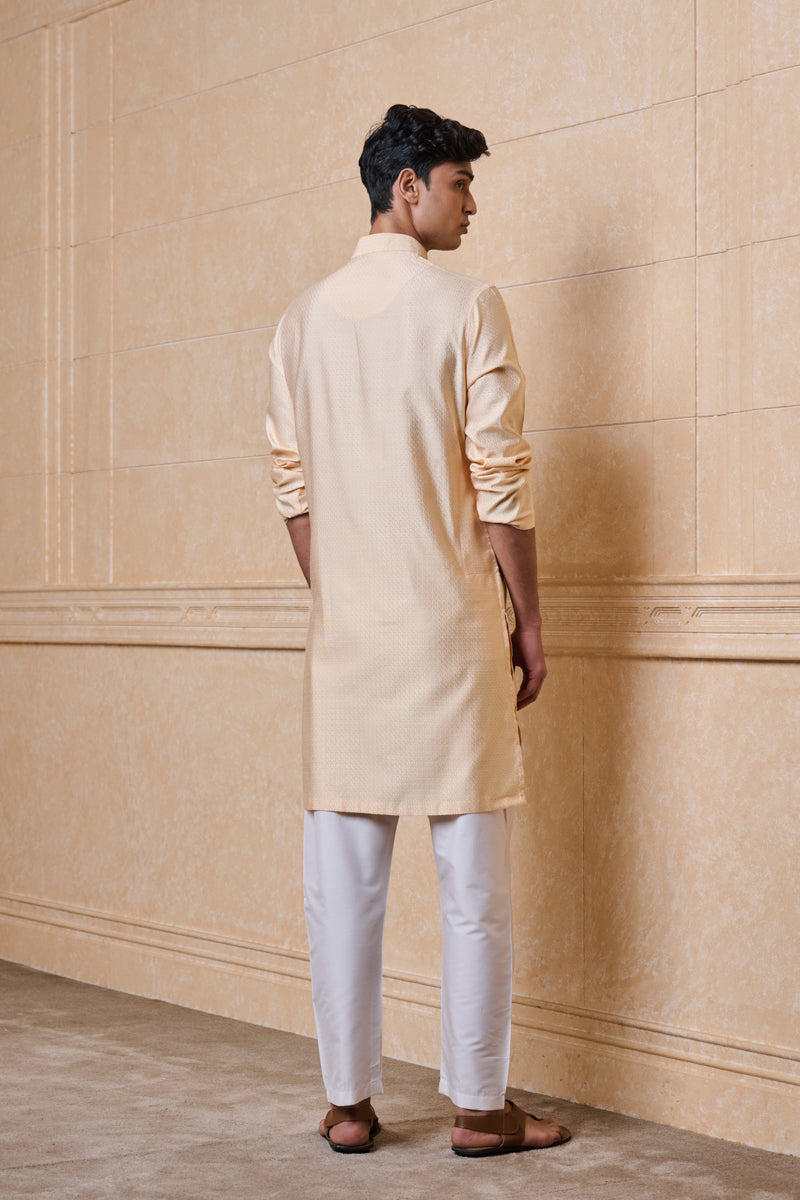 Peach Jacquard Kurta Set With Geometrical Pattern