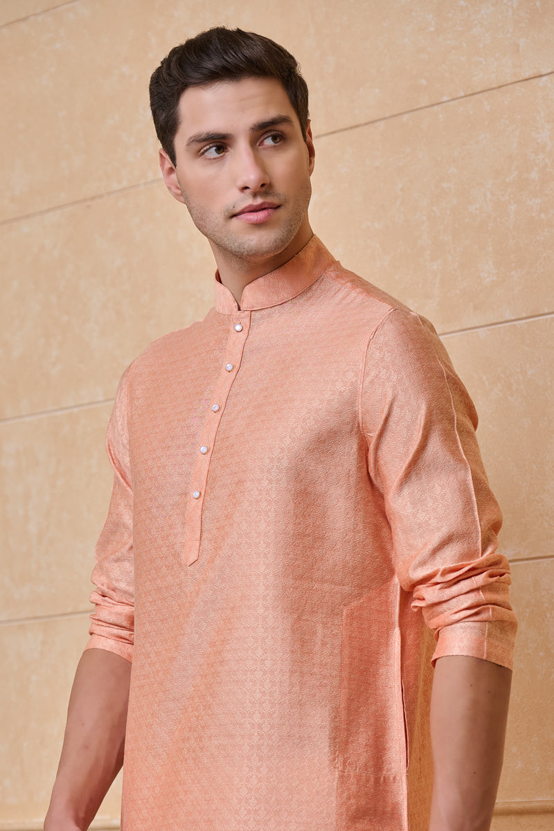 Peach Jacquard Kurta Set In Jaali Pattern