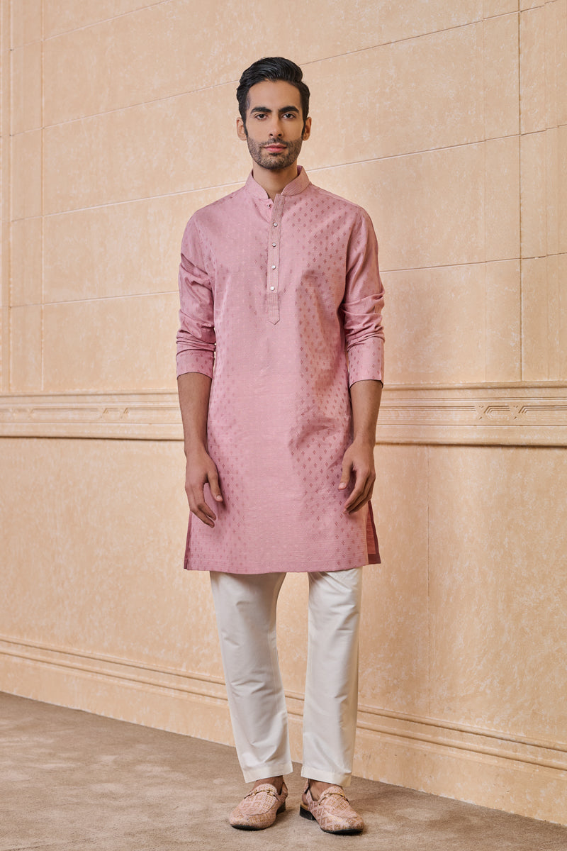 Pink Jacquard Kurta Set With Texture Detailing