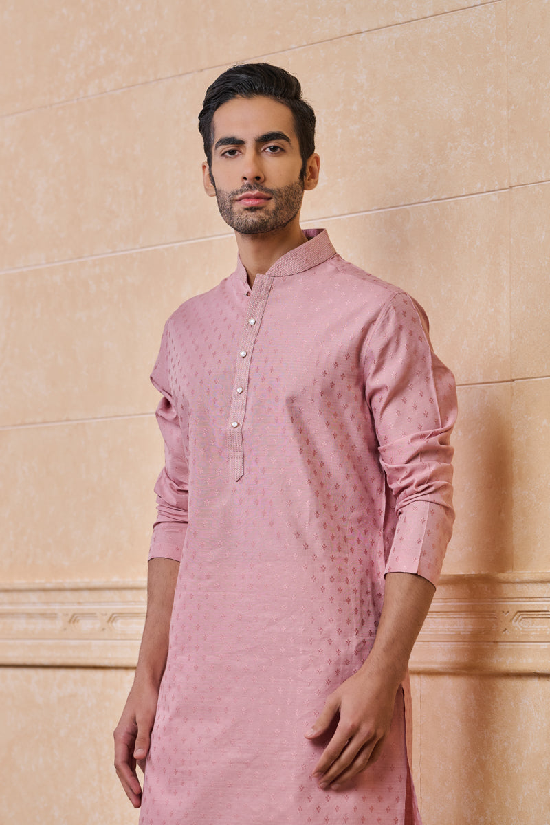 Pink Jacquard Kurta Set With Texture Detailing