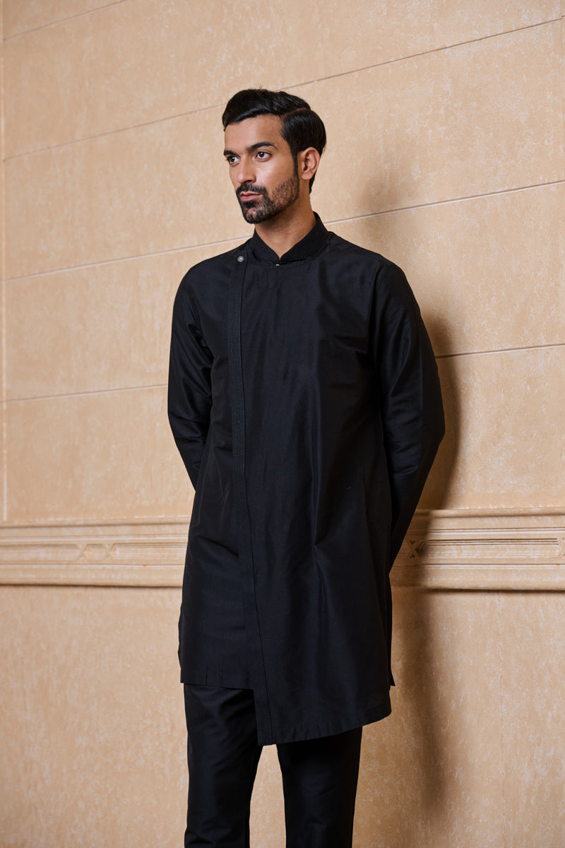 Black Single Kurta With Overlapped Placket