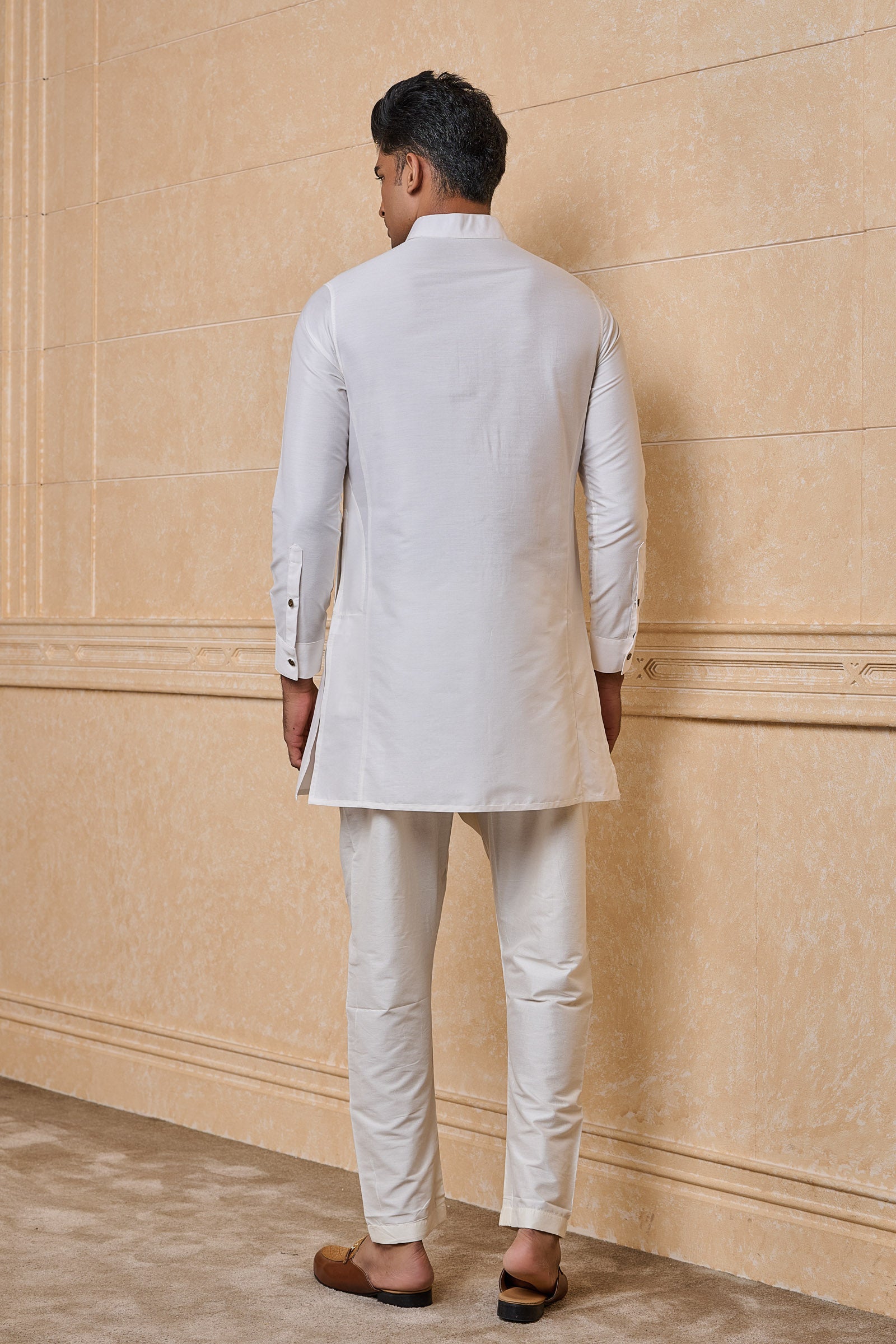 Ivory Stylised Kurta With Jaai Detailing