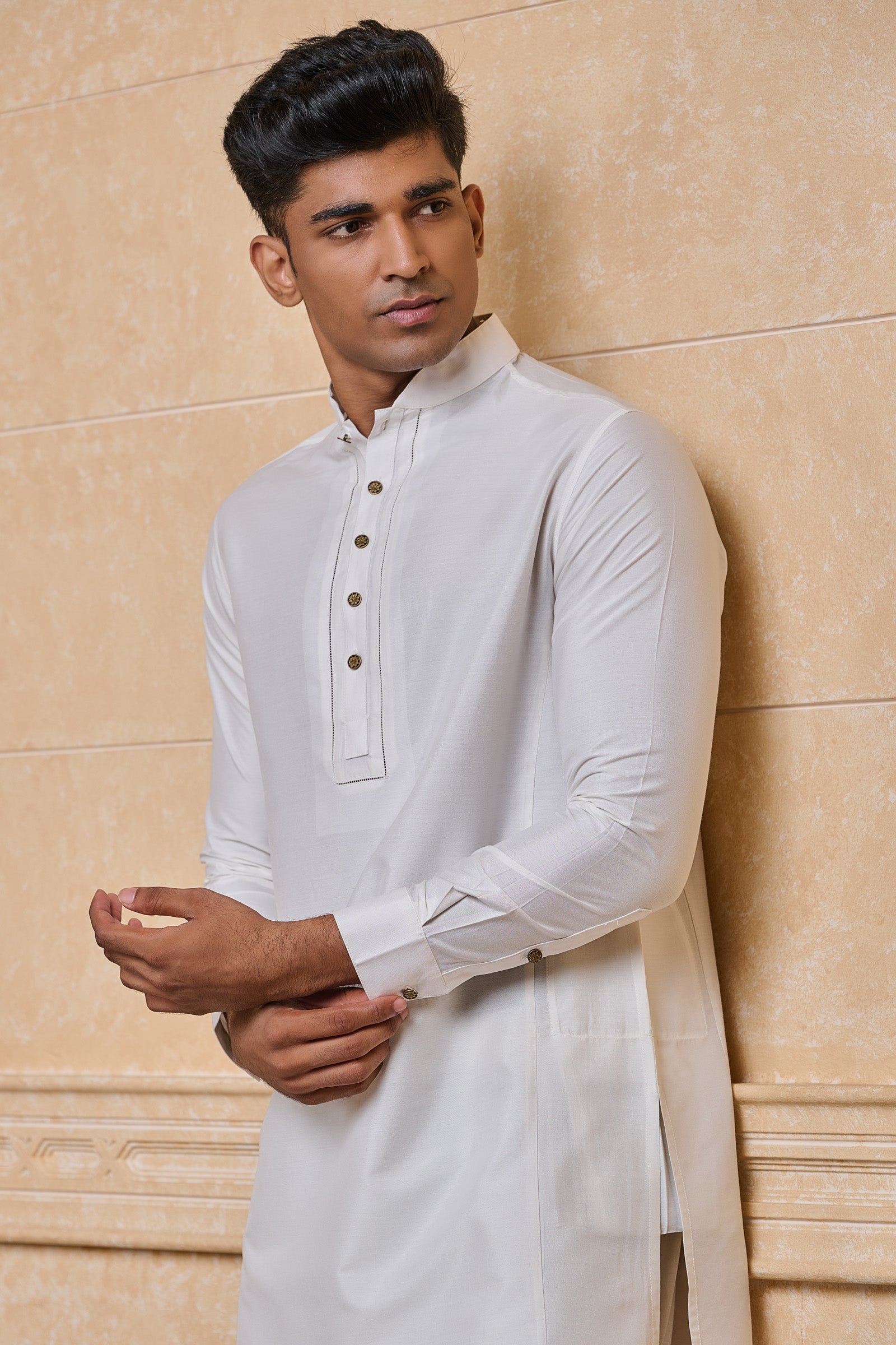 Ivory Stylised Kurta With Jaai Detailing