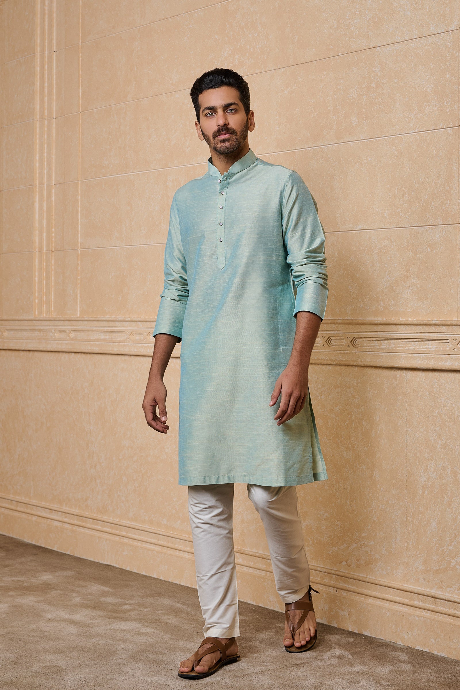 Aqua Classic Solid Single Kurta