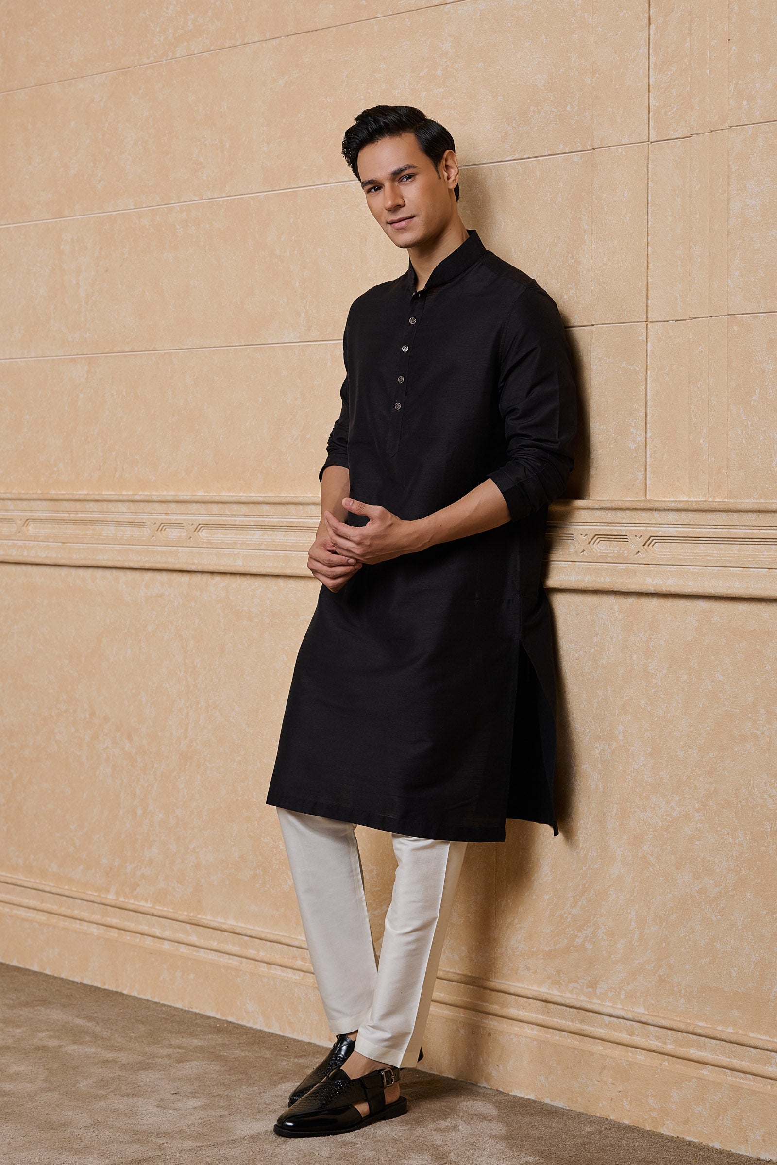 Black Classic Solid Single Kurta