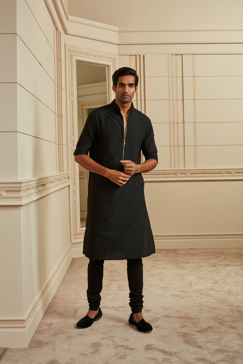 Black Kurta With Zipper Placket