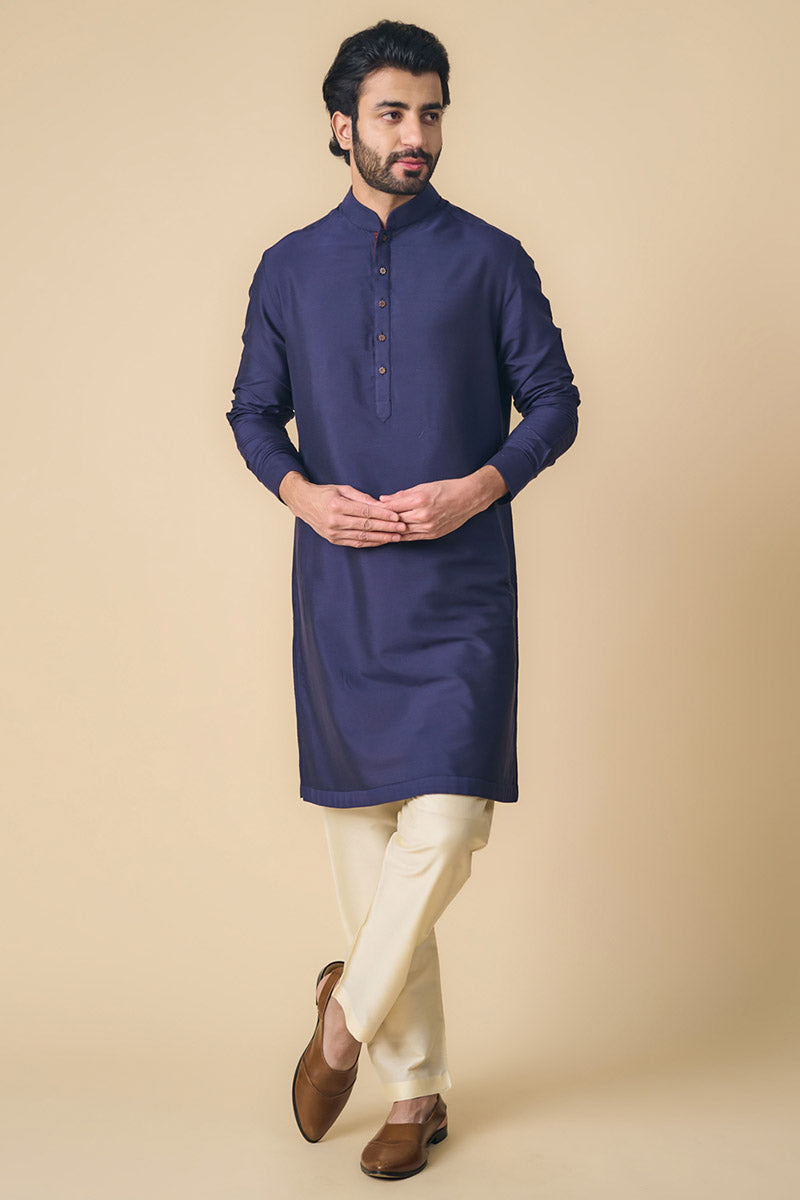 Navy Kurta With Contrast Edge Detailing