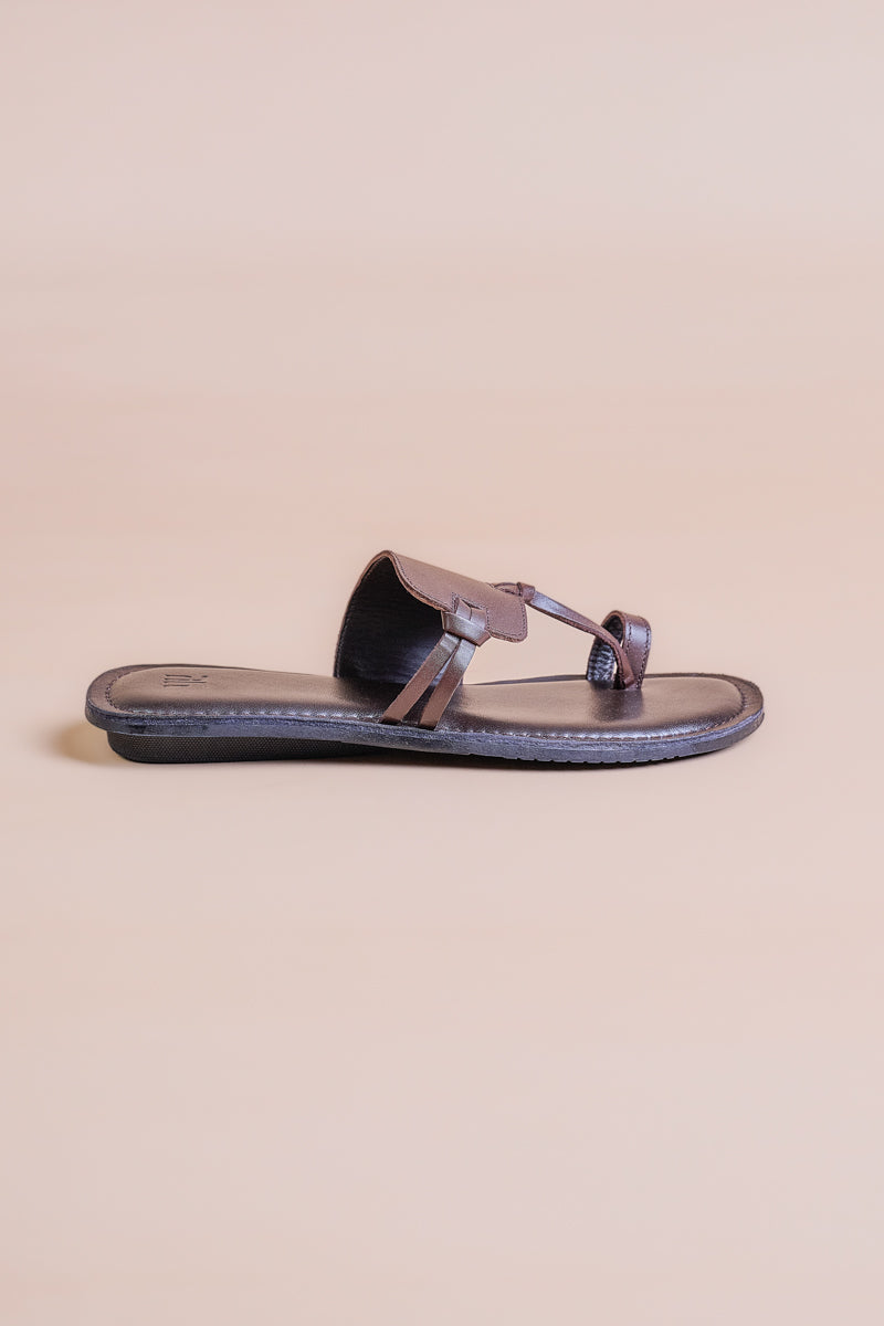 Chocolate Single-Toe Loop Leather Sandal