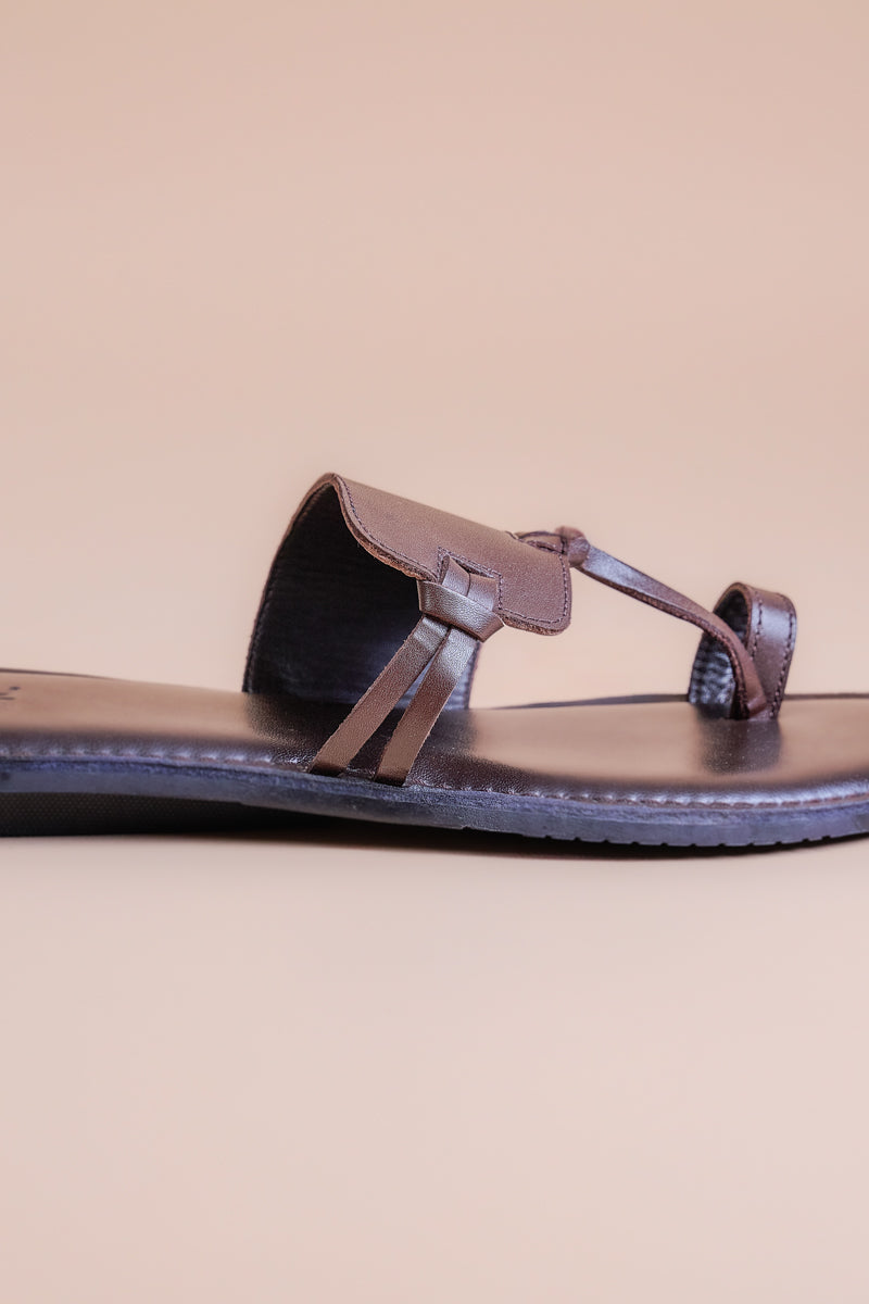 Chocolate Single-Toe Loop Leather Sandal