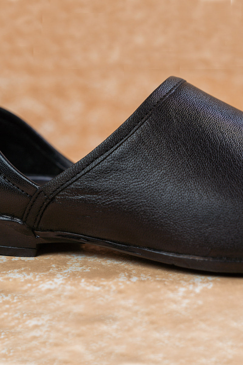 Black Classic Leather Mojaris