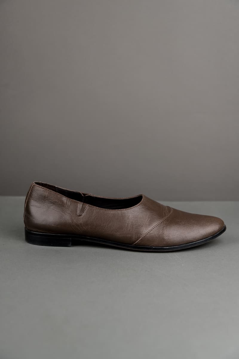 Chocolate Classic Leather Mojaris