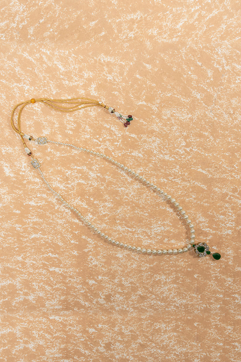 Ivory Mala With Dark Green Pendant