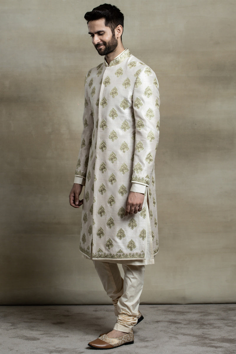 Ivory Zardozi Embroidered Sherwani