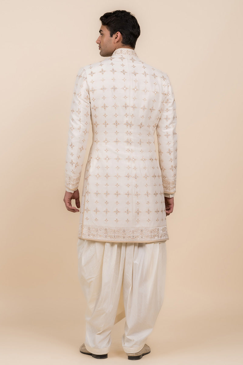 Ivory Sherwani Highlighted With Zardozi Work