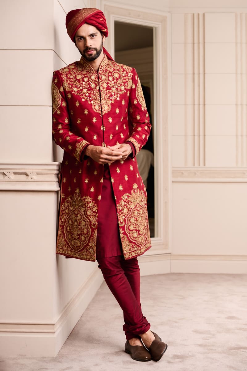 Maroon Dori And Zardozi Embroidered Sherwani